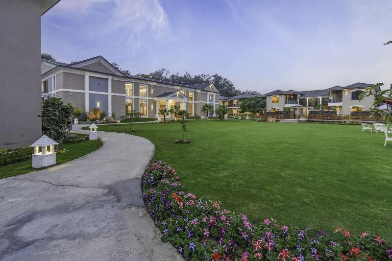 هتل Merak Resort Corbett