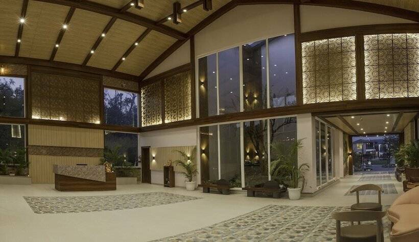 هتل Merak Resort Corbett