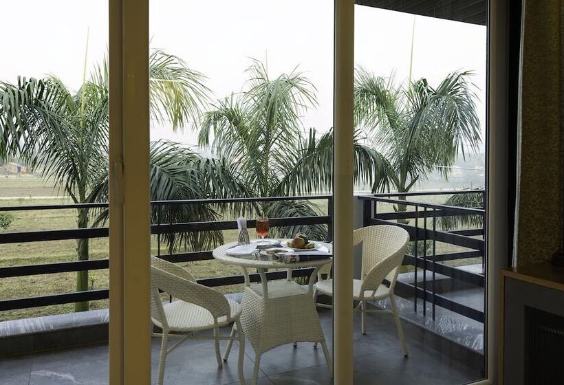 هتل Merak Resort Corbett