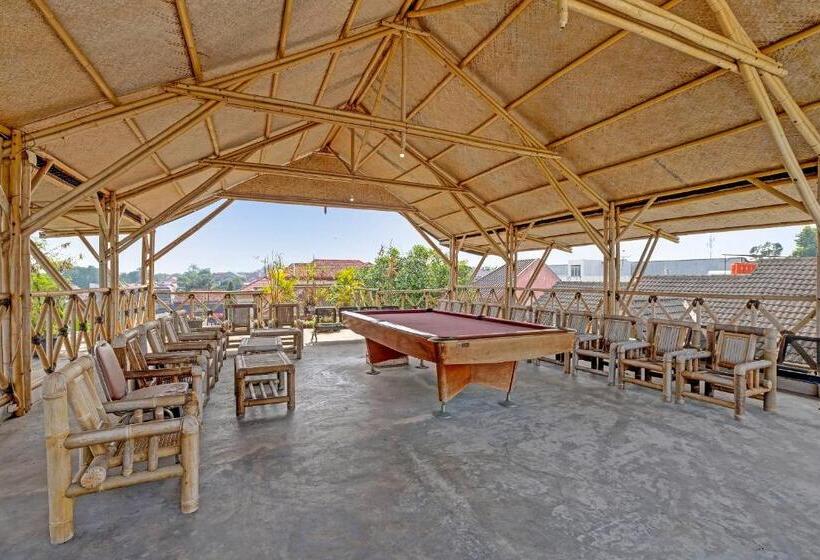 هتل Oyo 91522 Candi Gebang Guesthouse