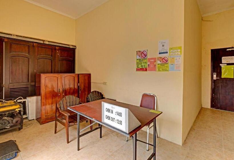 هتل Oyo 91522 Candi Gebang Guesthouse