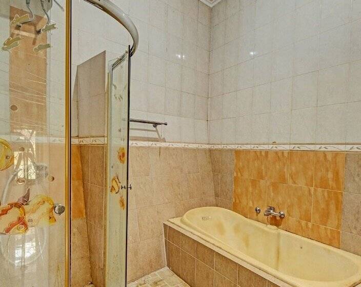 هتل Oyo 91522 Candi Gebang Guesthouse