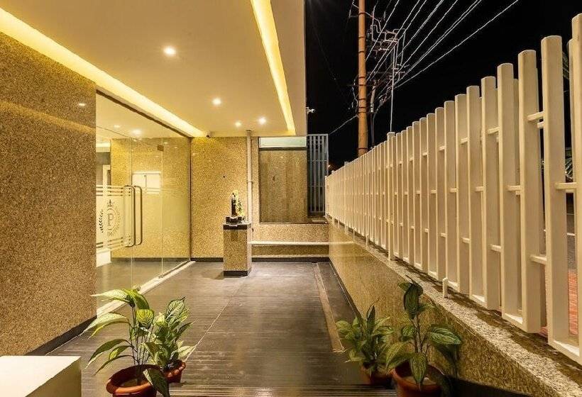 酒店 Patel Comforts Inn & Suites
