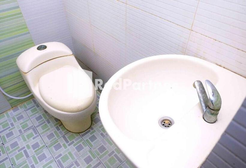 فندق Permata Makassar Mitra Reddoorz