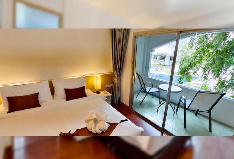 Hotel Pooh Beach Resort & Spa