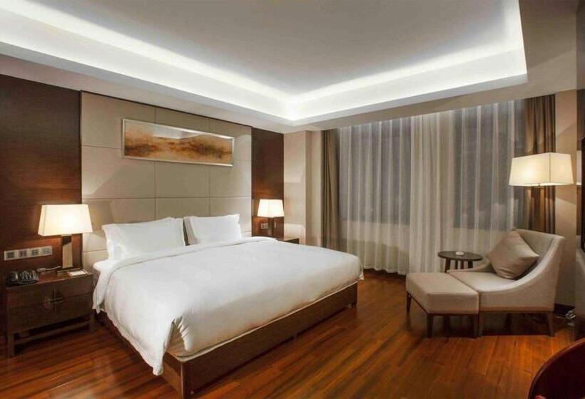 فندق Ramada Plaza By Wyndham Xi An South
