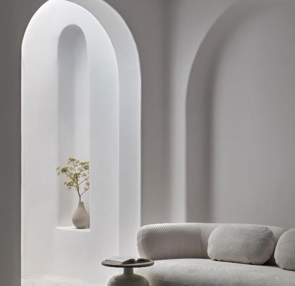 هتل Deos Mykonos   A Myconian Collection