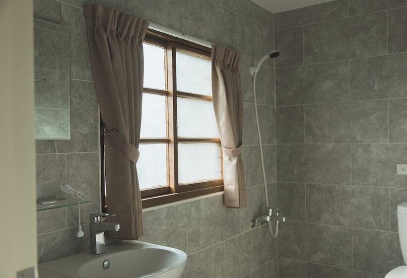 پانسیون Yaboo