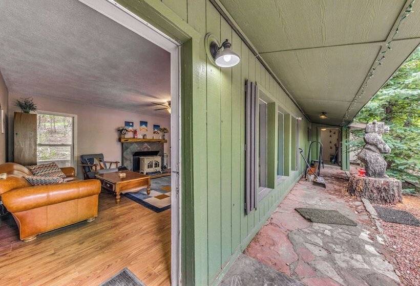 Central Cloudcroft Retreat W/ Wood Burning Stove!