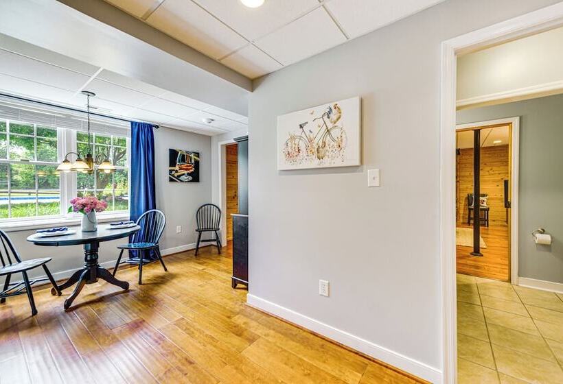 Cozy Louisa Escape W/ Patio + Pool Access!