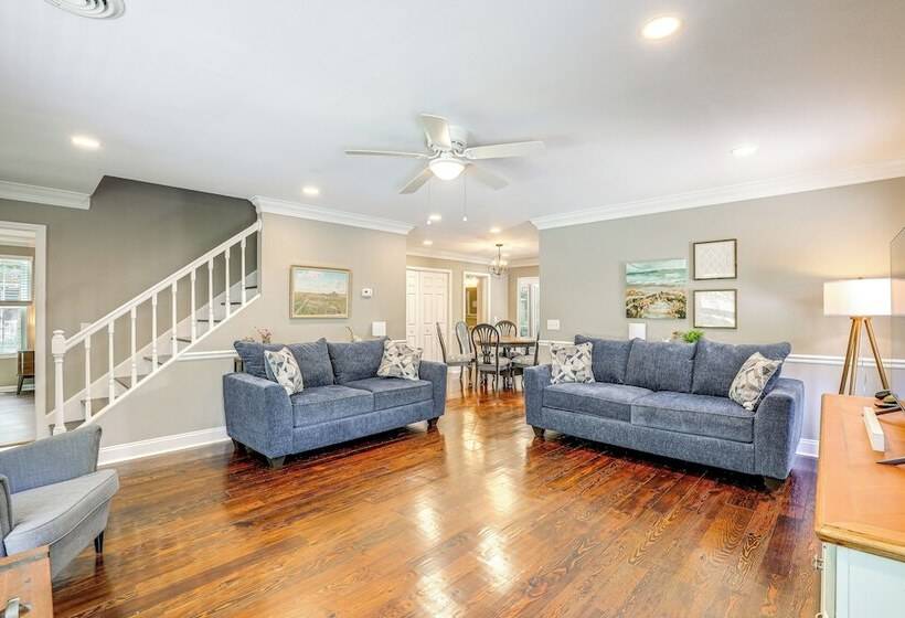 Cute Pawleys Island Home: Swim, Golf, Shop & More!