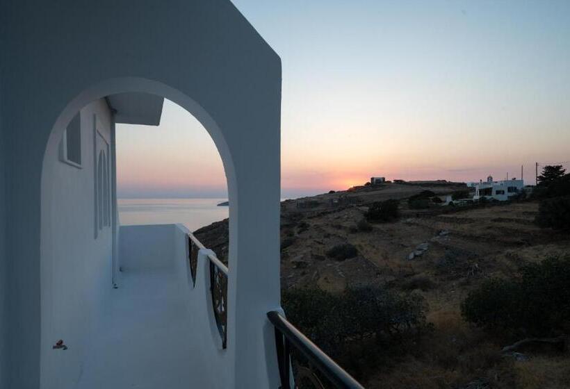 فندق Andros Seaview