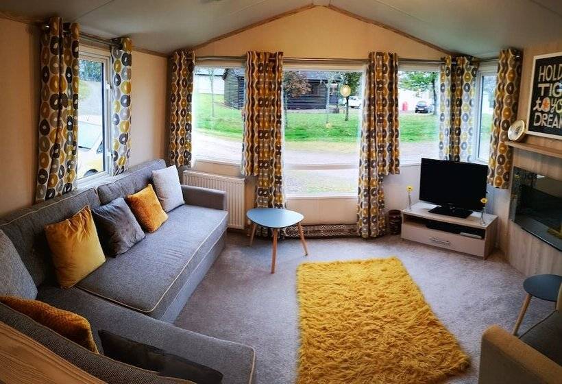 فندق Tranquil Lodge Retreat In Beattock
