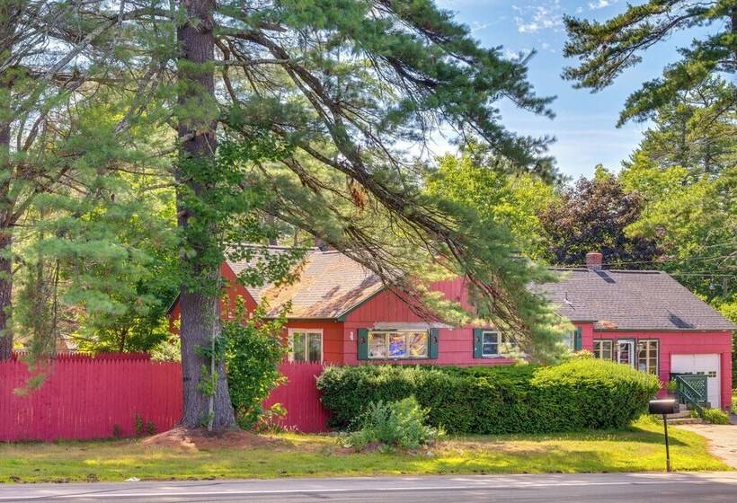 Laconia Resort Home < 2 Mi To Lake Winnipesaukee