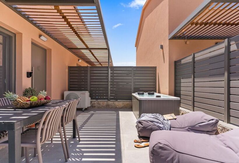 پانسیون Argeno Suites Lefkada