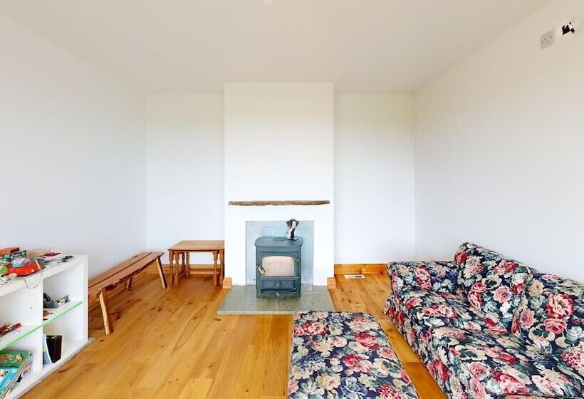 Резиденция Large Family Home 23 Min To Beach And New Forest