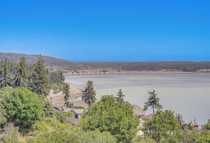 Spacious Camano Home W/ Hot Tub & Water Views!