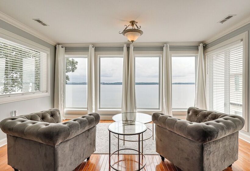 Waterfront Bliss: Wheeler Lake Retreat W/ Dock!
