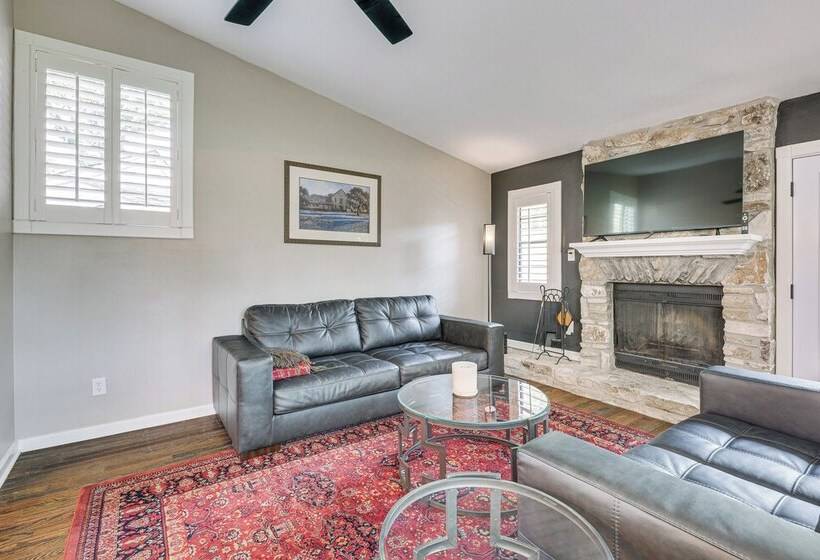 Bryan Home W/ Yard & Deck ~ 4 Mi To Aggieland