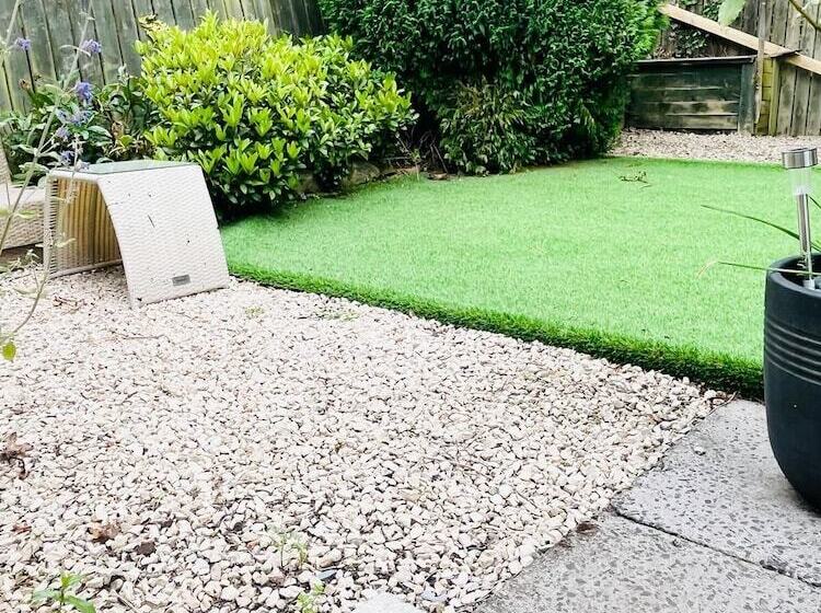 Bungalow Stay In Morpeth Close To Transport Links