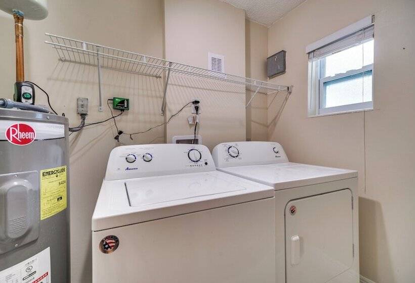 Fort Pierce Home W/ Fenced Yard, Near Beaches