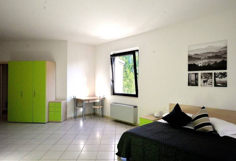 فندق فئة نجمة واحدة Residence Leccio