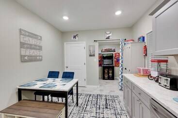 Hot Springs Home W/ Yard, Walk To Bathhouse Row!