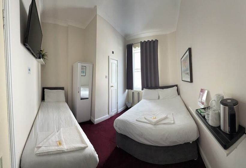 هتل Oban Victoria