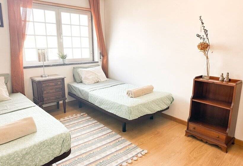 膳宿费 Room In Guest Room   Room For A Couple Or 2 People Travelling Together