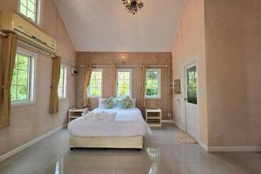 Puprai Tarnnarm Resort