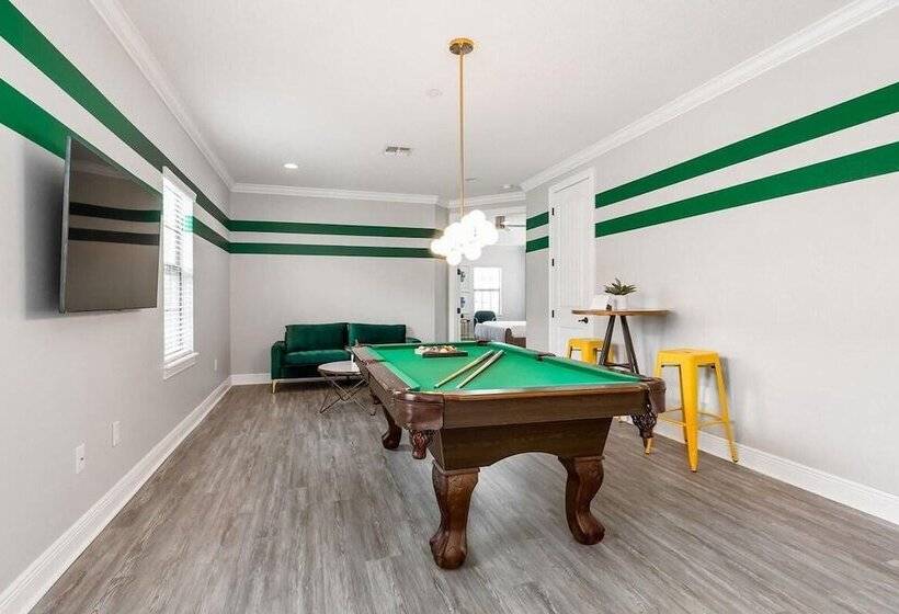 إقامة Castle Pines Court Retreat