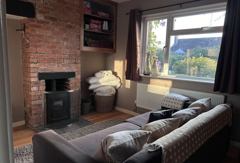 레지던스 King Arthur S Rest   Sleeps 10, Hot Tub & Garden