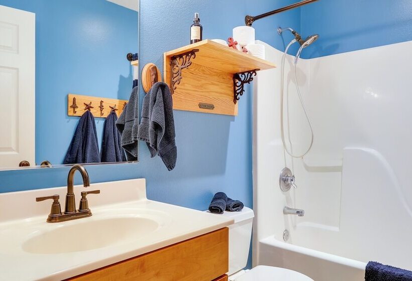 Roomy Piedmont Home W/ Yard < 14 Mi To Sturgis!