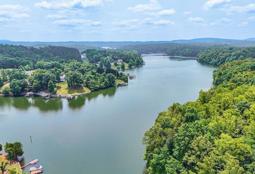 Smith Mountain Lake Cottage W/ Dock + Fire Pit!