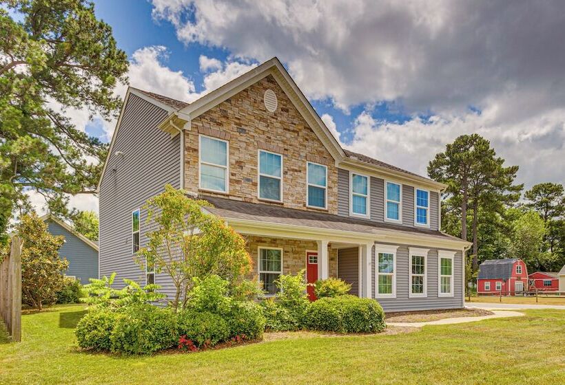 10 Mi To Norfolk: Chesapeake Haven W/ Yard!