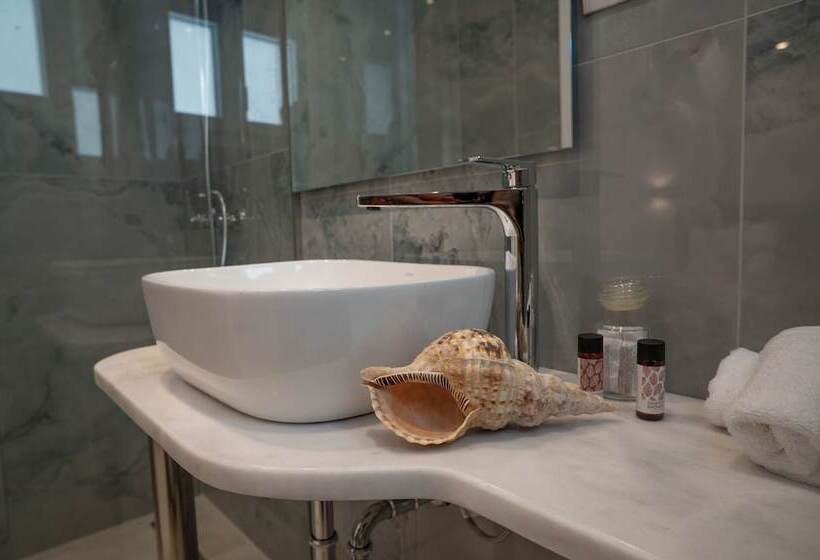 فندق Kontemare Seascape