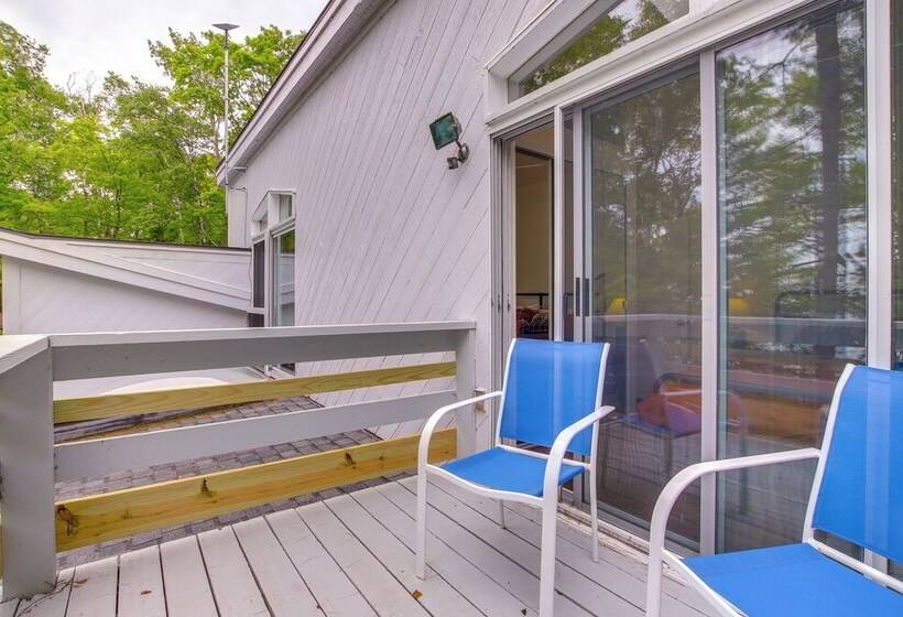 Modern Waterfront Home   1 Mi To Cave Point Park!