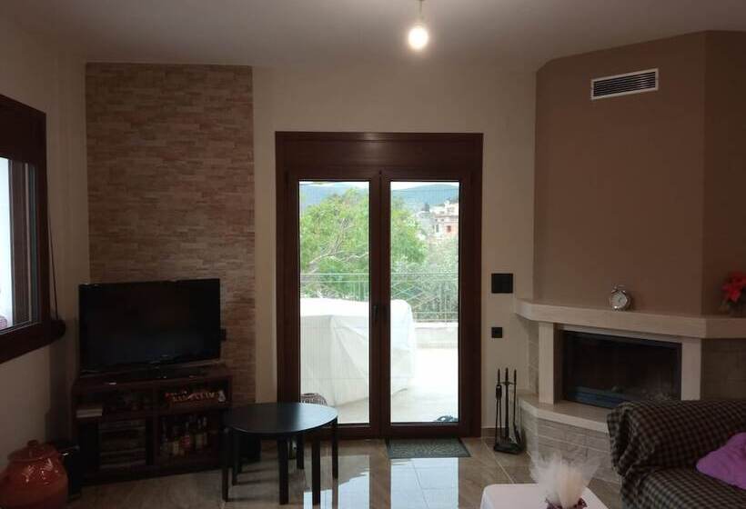 פנסיון Effie S Maisonette With Detached Studio