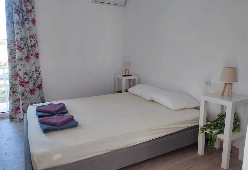 پانسیون Karavaki Apartments