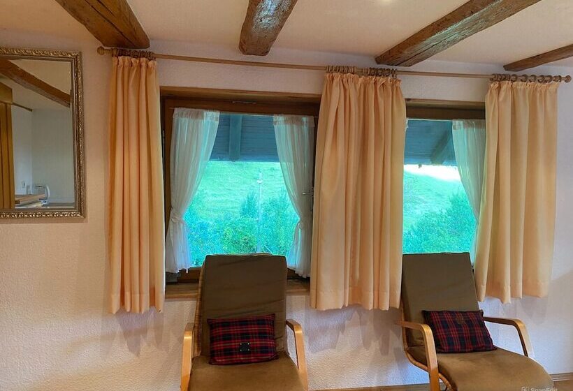 펜션 Room In Guest Room   Double Room Linden Blossom