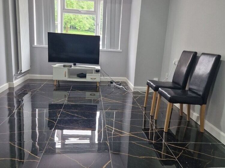 اقامتگاه Birmingham Blissful House
