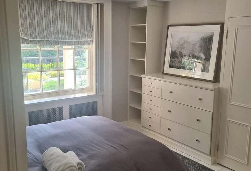 اقامتگاه Park Village Luxury House   Central London