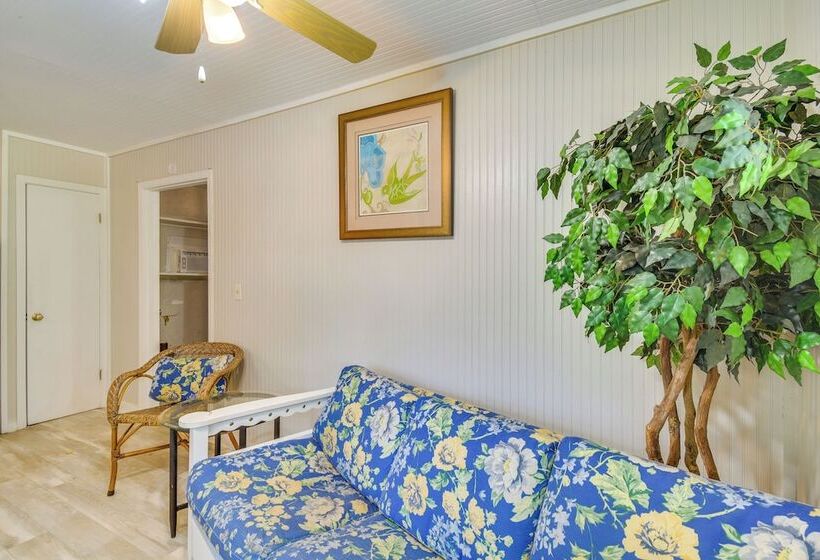Hike, Fish, Kayak: Fairhope River Cottage