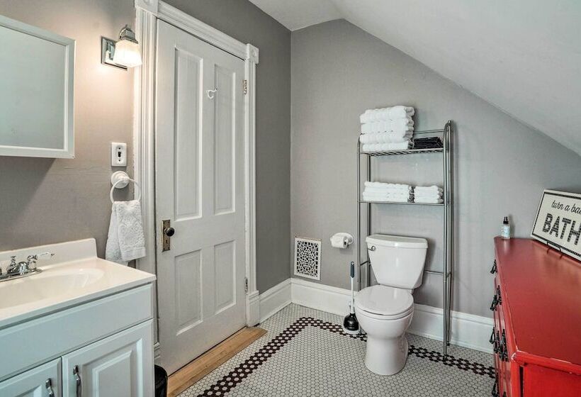 Saint Paul Home In Historic Cathedral Hill