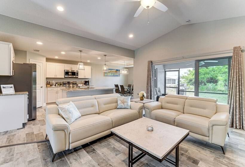 South Gulf Cove Retreat W/ Grill   13 Mi To Beach!