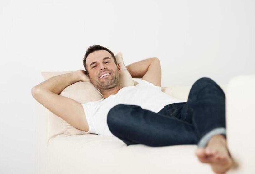 تختخواب و صبحانه Dunez Men Only Resort