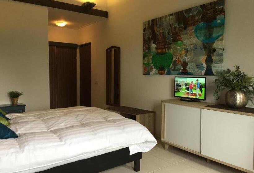 تختخواب و صبحانه Dunez Men Only Resort