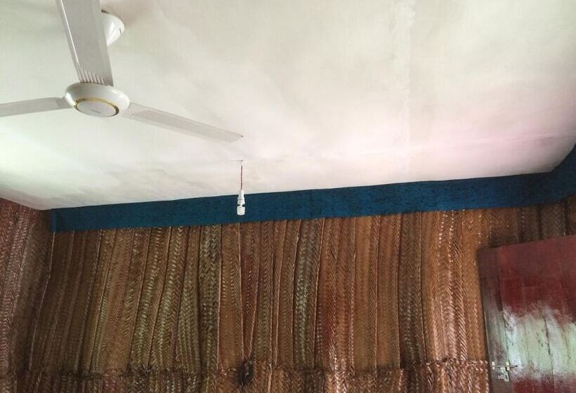 مبيت وإفطار Mpole Bungalows