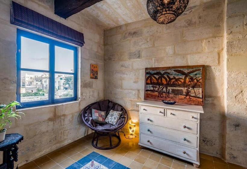 تختخواب و صبحانه The Stone House