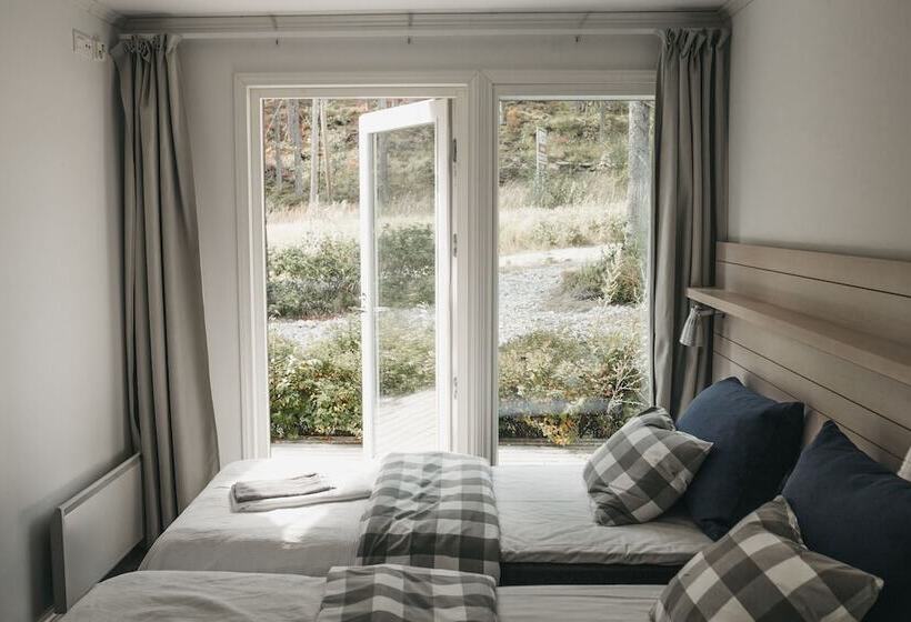 민박 Varjola Holiday Center